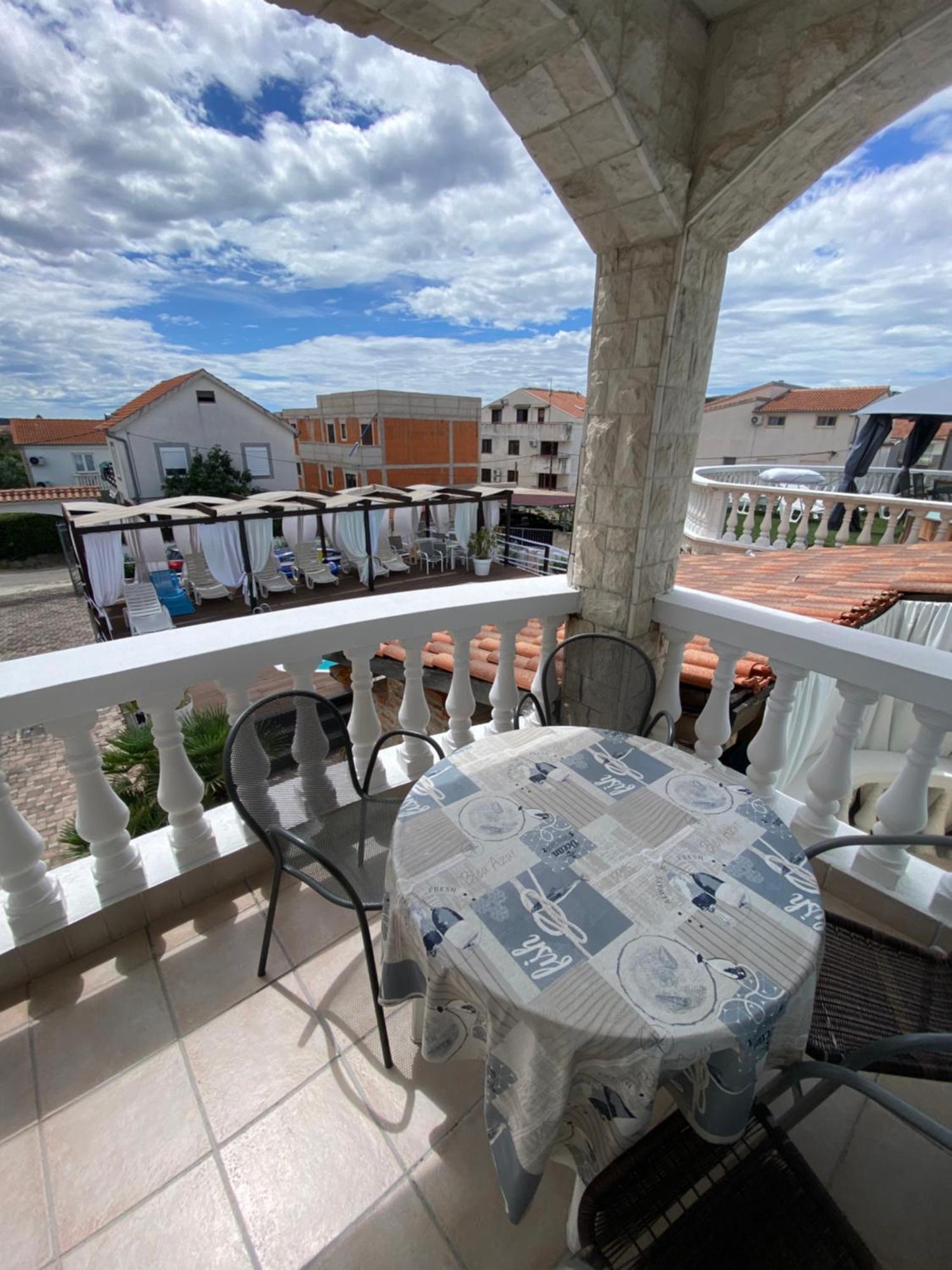 Apartments Villa Dalmatina Vodice Exteriér fotografie