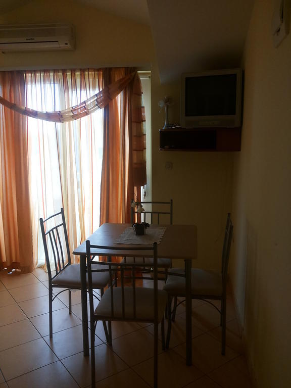 Apartments Villa Dalmatina Vodice Pokoj fotografie